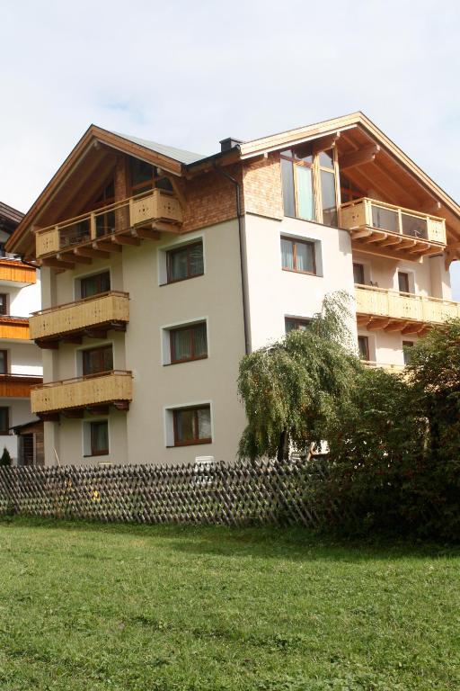 Doff-Sotta Appartements Sankt Anton am Arlberg Exterior photo